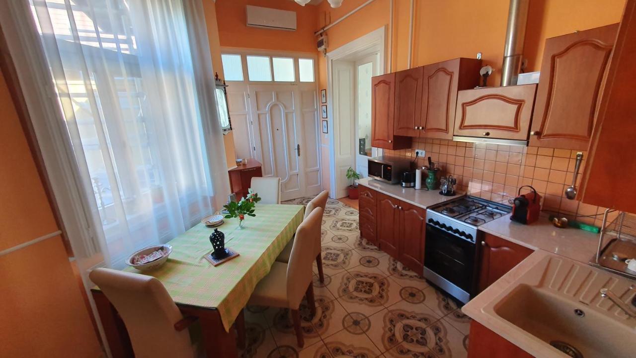 Casa Tajola Apartment Kecskemet Ngoại thất bức ảnh