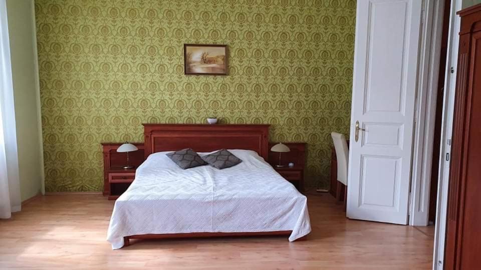 Casa Tajola Apartment Kecskemet Ngoại thất bức ảnh